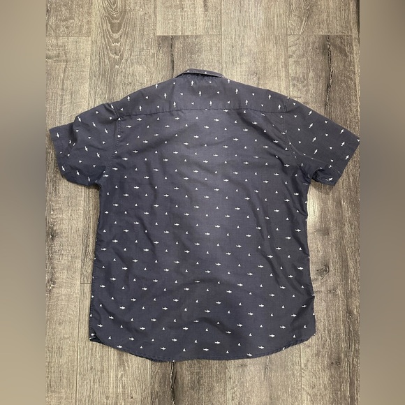 Molokai Surf Men’s Short Sleeve Button Down Shirt - Picture 5 of 5